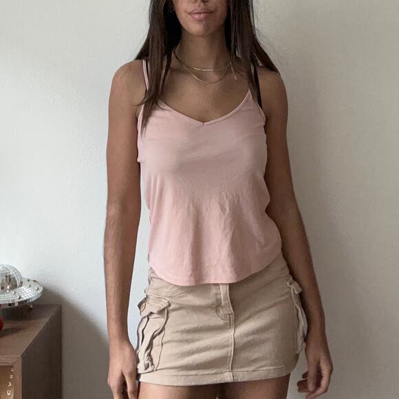 Pink Tank Top V-Neck‎ Sleeveless Casual Basic Everyday Top - Picture 2 of 8